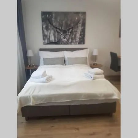 Studio Four Seasons ! Salzburg